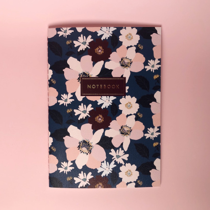 Тетрадь А5 "Dark blue flowers" клетка, 30 л. бумага слоновая кость 90 м/г2, сшивка, золотое тиснение