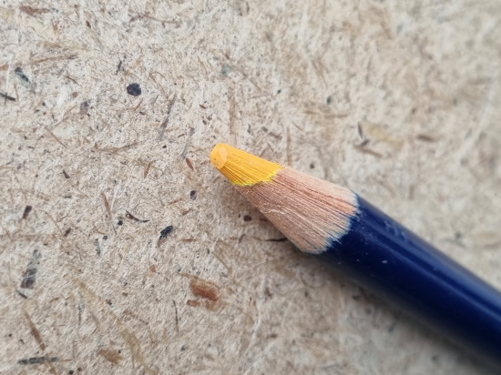 Карандаш акварельный "Inktense" желтый золотой 230