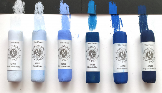 Пастель сухая мягкая круглая ручной работы №472, глубокий лавандово-синий