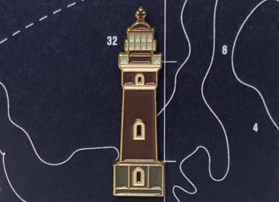 Значок эмалированный Маяк Голандский Южный