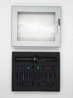 Комплект из ручки перьевой "Safari", F, Умбра+Картр. ассорт. 8 шт.