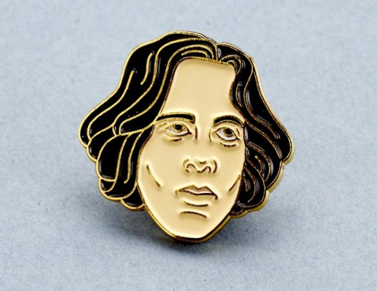 Значок эмалированный, Оскар Уайльд