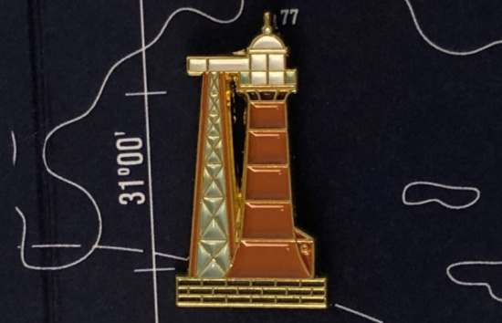 Значок эмалированный Маяк Нижний Николаевский