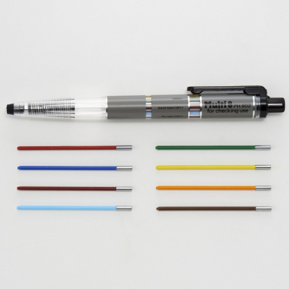 Набор Pentel Multi 8 многофункциональный карандаш и грифели.