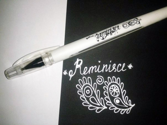 Ручка гелевая"Reminisce" белая
