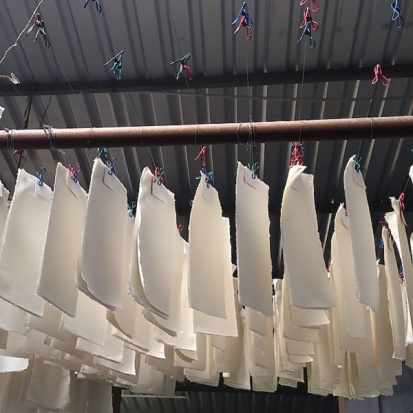 Бумага для акварели в листах "Khadi", 35*70см 320г 100% хлопок, Rough / Torchon, панорама Бумага для акварели в листах "Khadi", 35*70см 320г 100% хлопок, Rough / Torchon, панорама